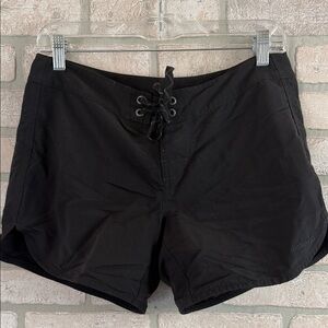 Patagonia black shorts size 6